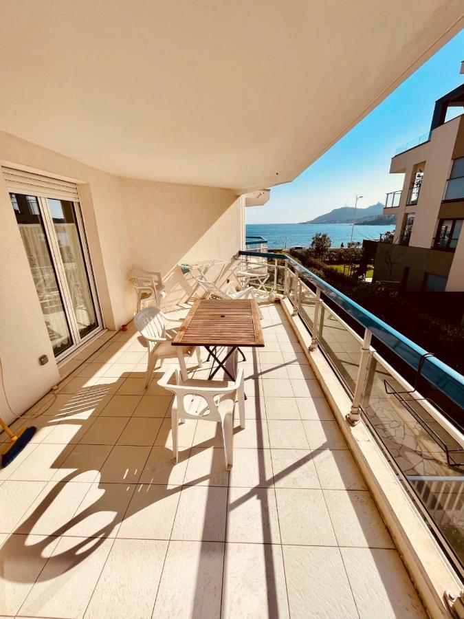 Spacieux Deux Pieces En Front De Mer Pour 4 Personnes Ref Plage 12 แซ็งต์-ราฟาเอล ภายนอก รูปภาพ